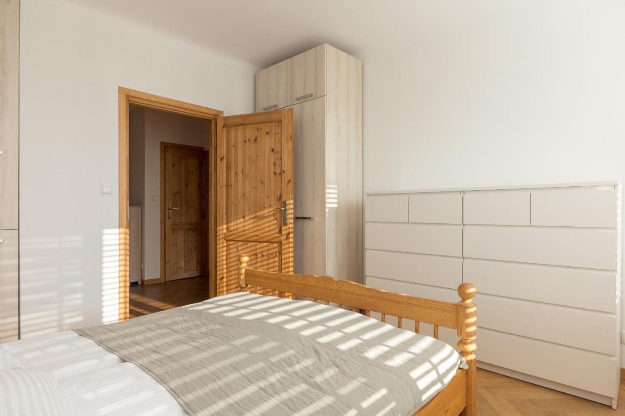 Apartment Piekna 2-bedroom Warsaw