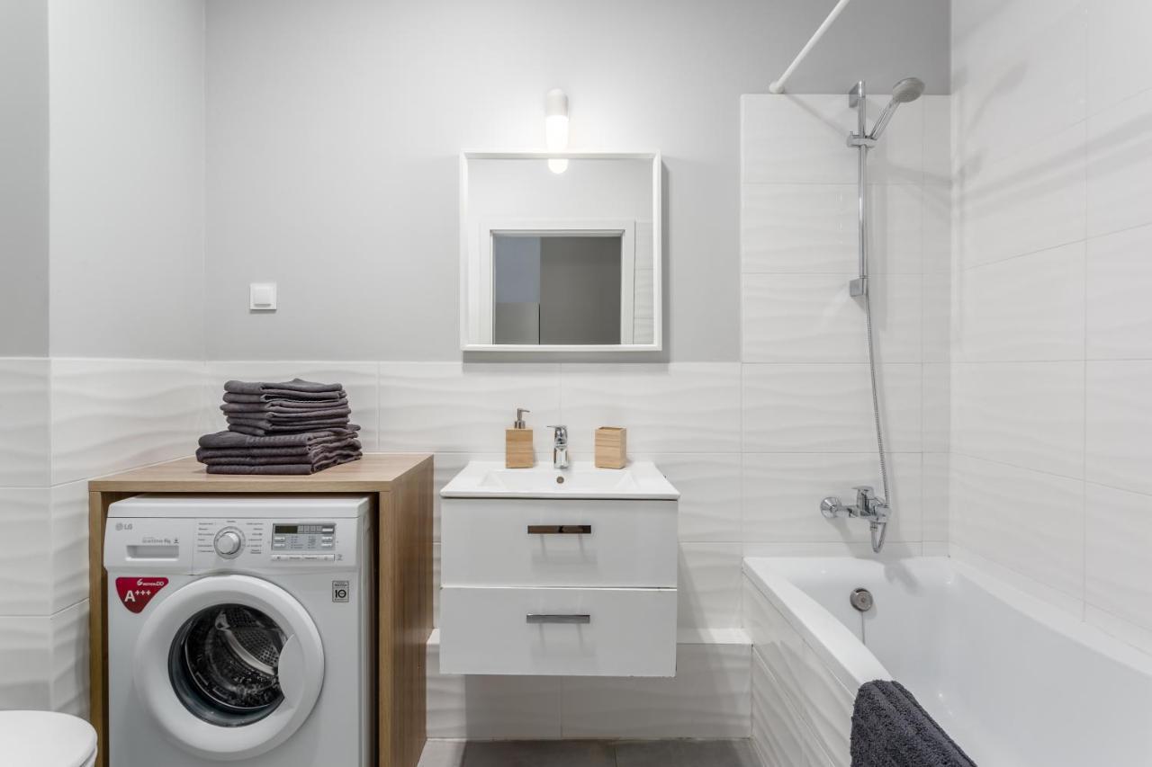Apartment Travel *