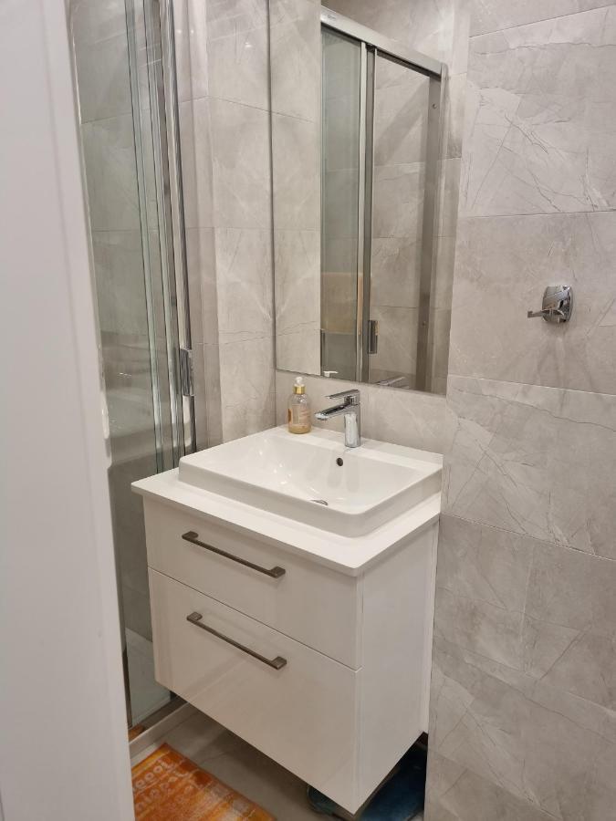 Apartament W Kolorze Mięty Warszawa