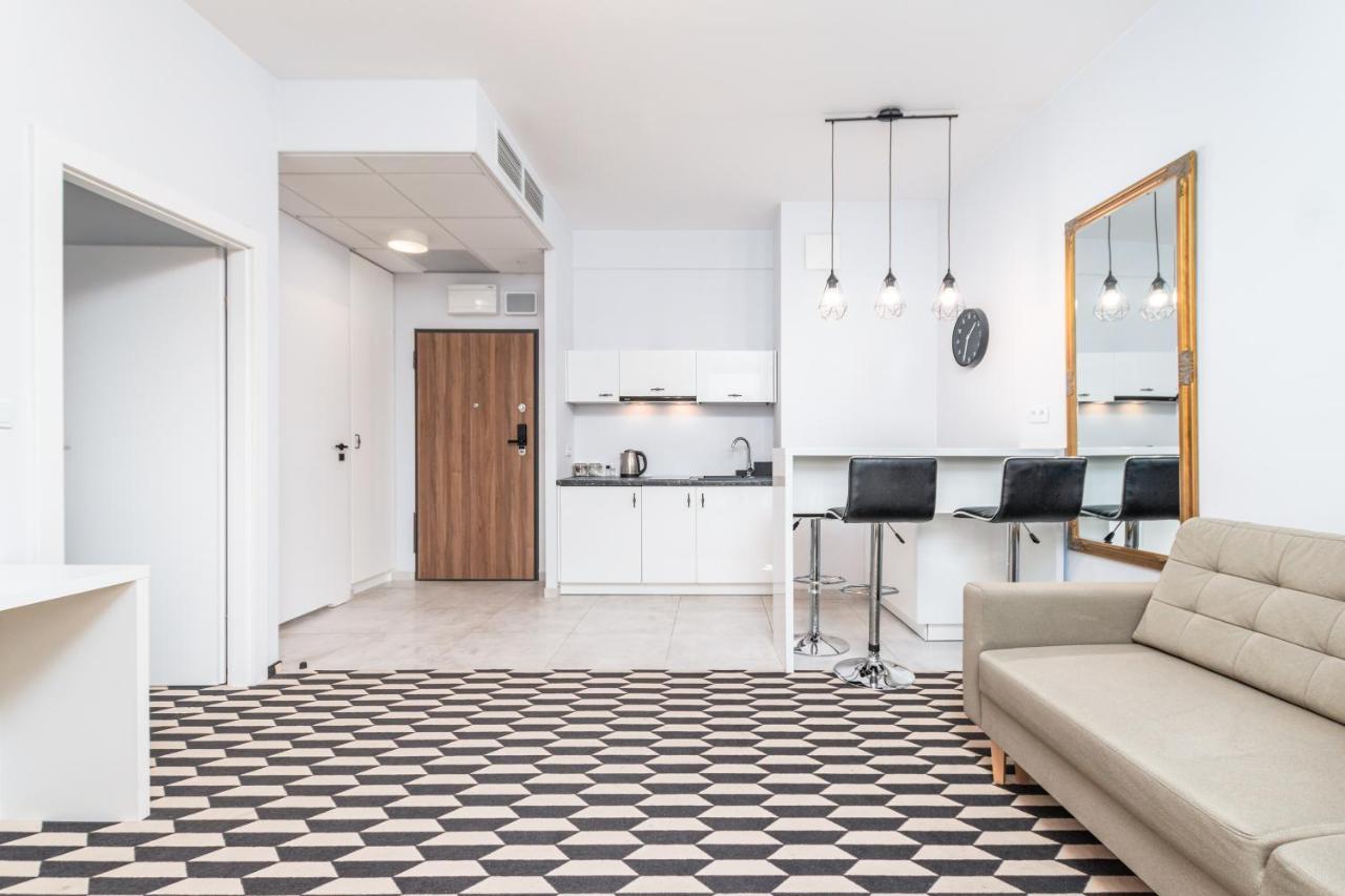 Prymasa Tysiaclecia 83a C - D By Homeprime * Warsaw