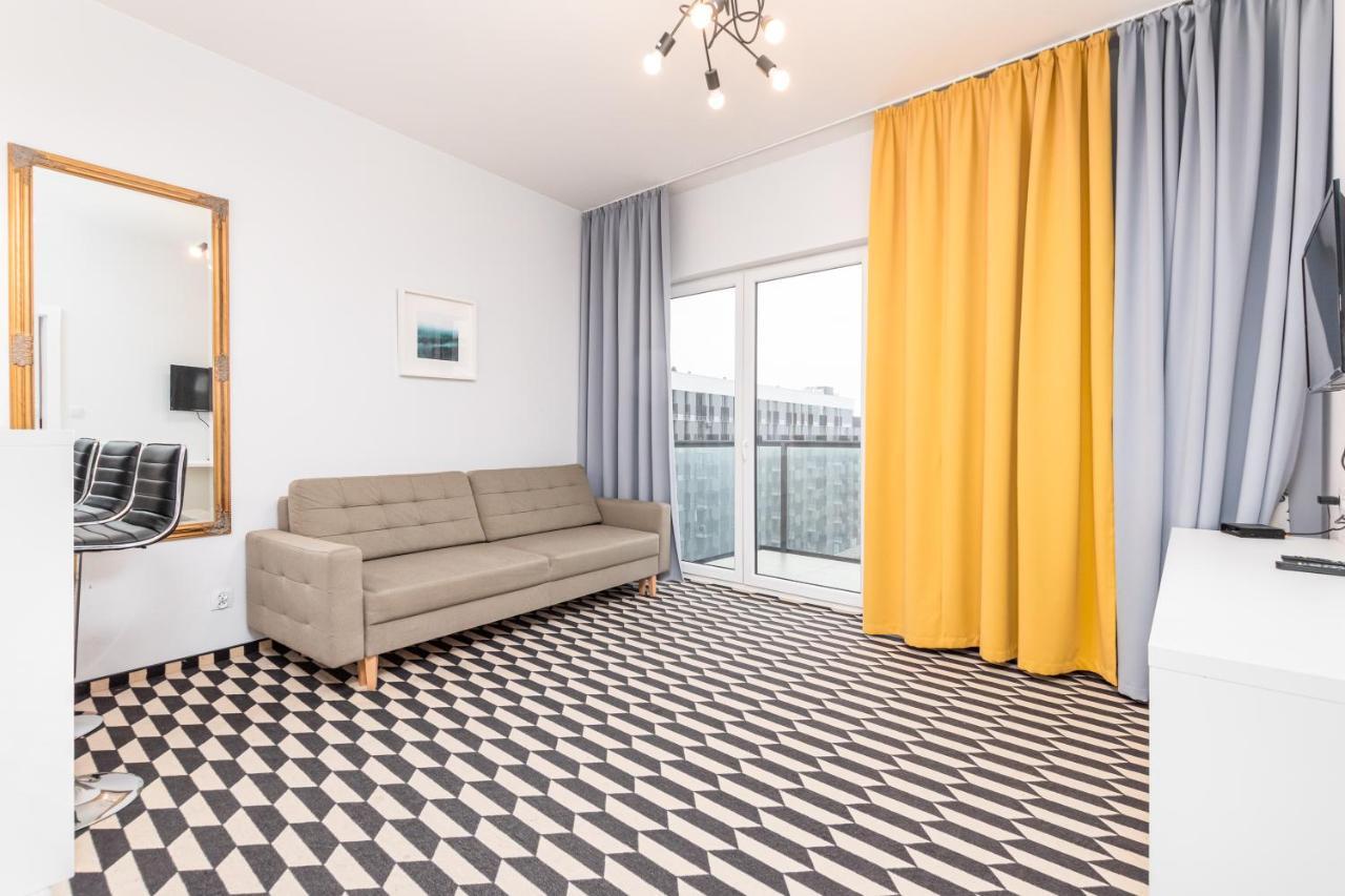 Prymasa Tysiaclecia 83a C - D By Homeprime Warsaw