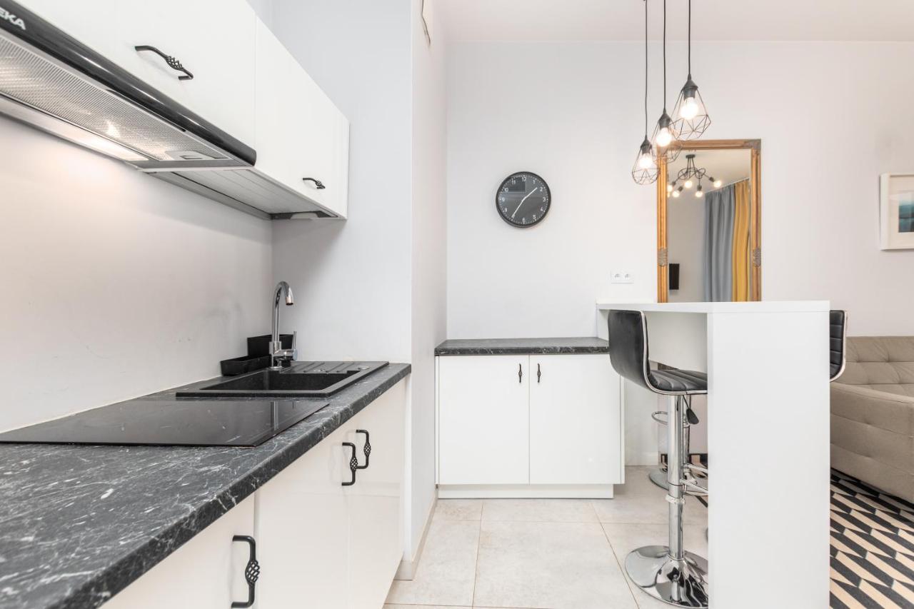 Prymasa Tysiaclecia 83a C - D By Homeprime Apartment Warsaw