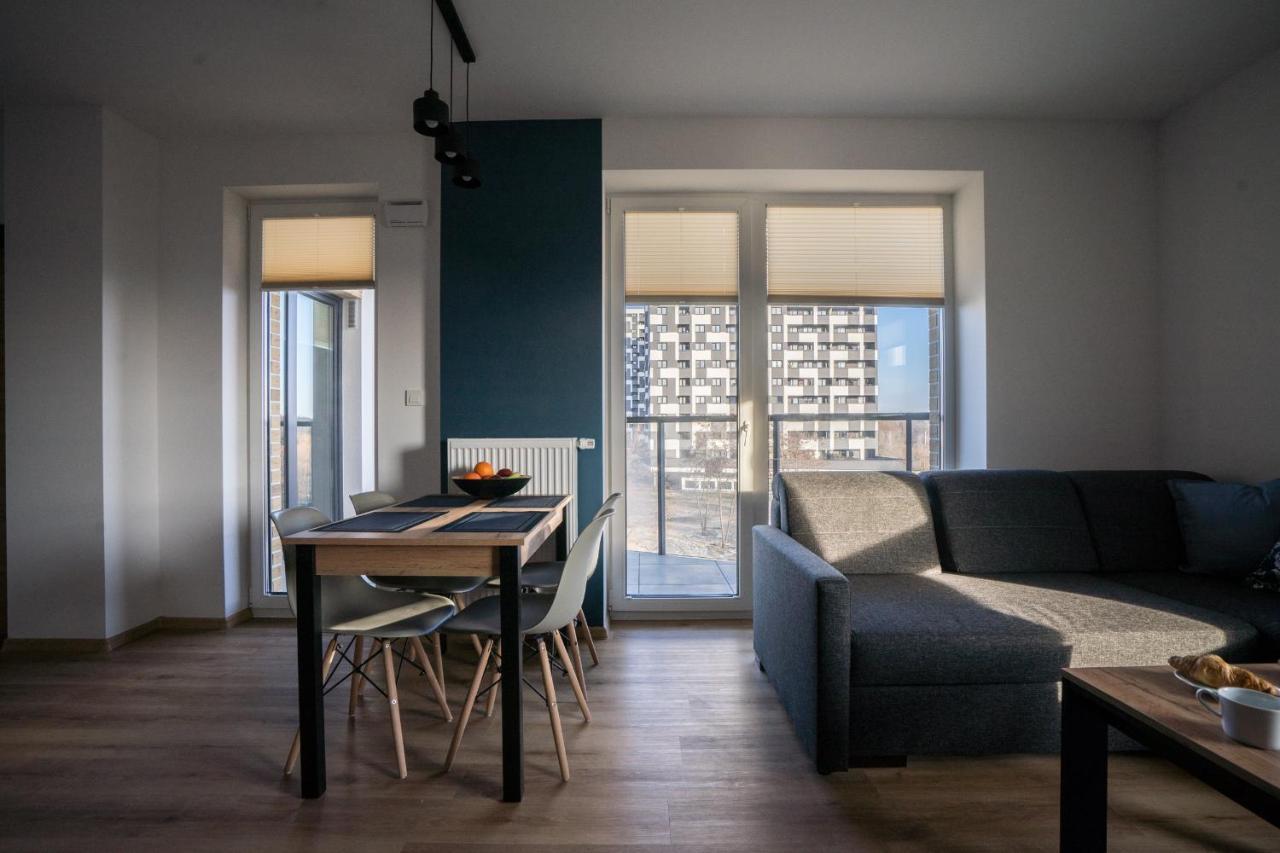Apartamento Bizapartments - Modern Flats With Parking Varsóvia