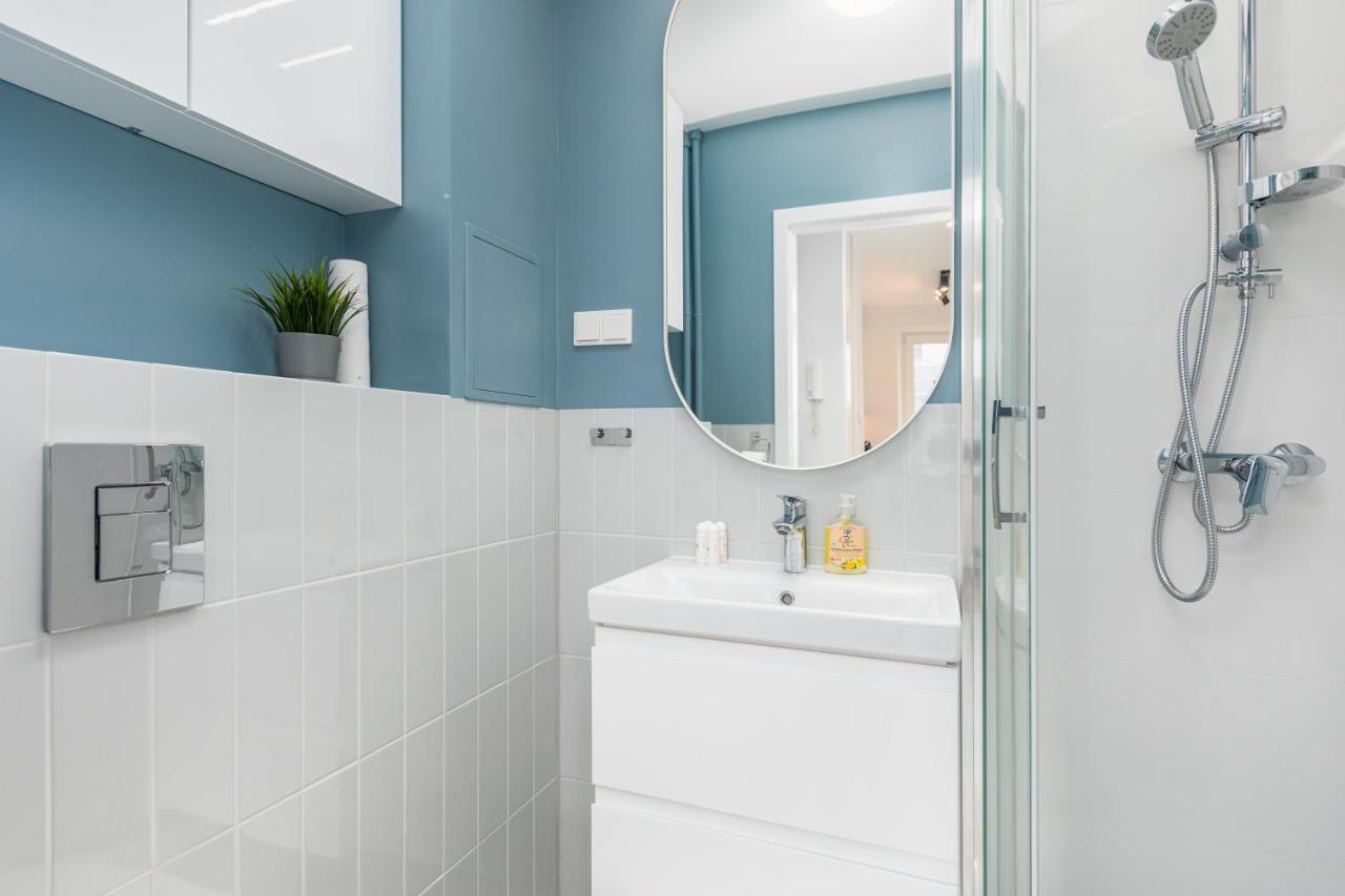 Pl. Dabrowskiego 12 By Homeprime Apartment Warsaw