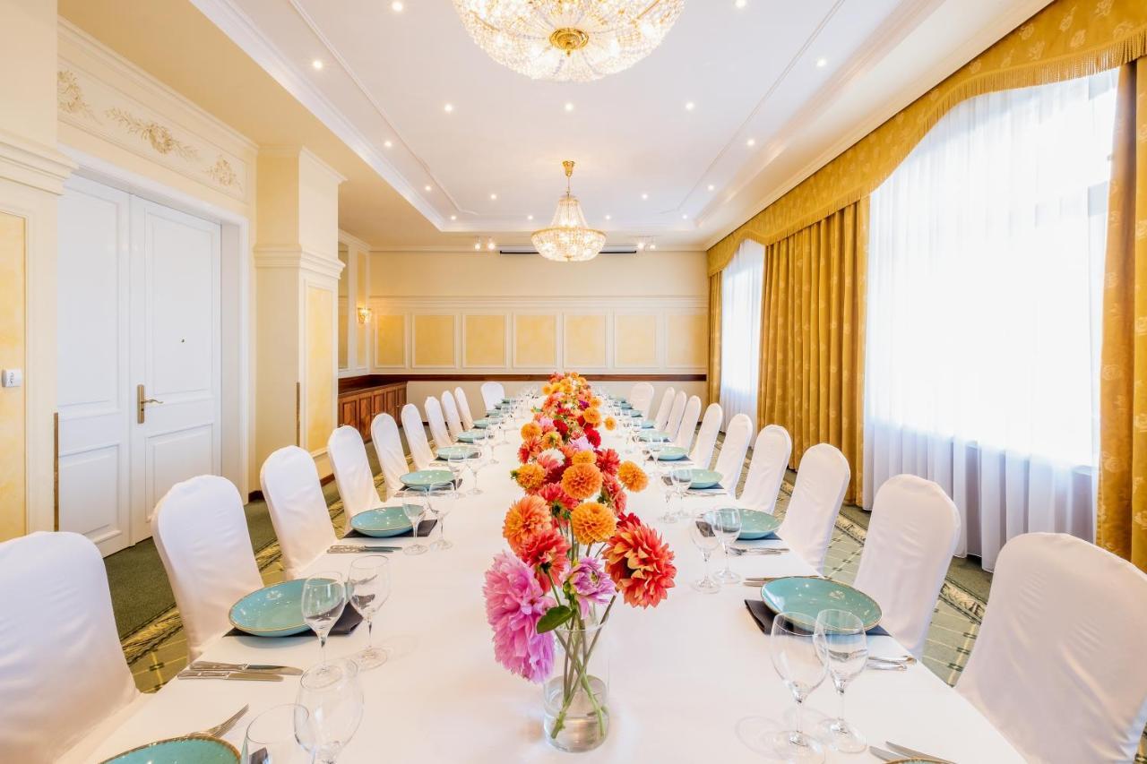 Polonia Palace 4*