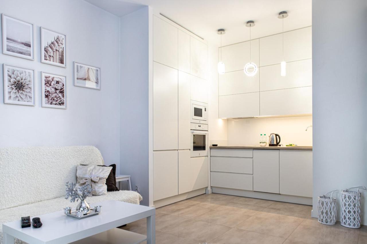 Wola Glamour Apartment Warsaw