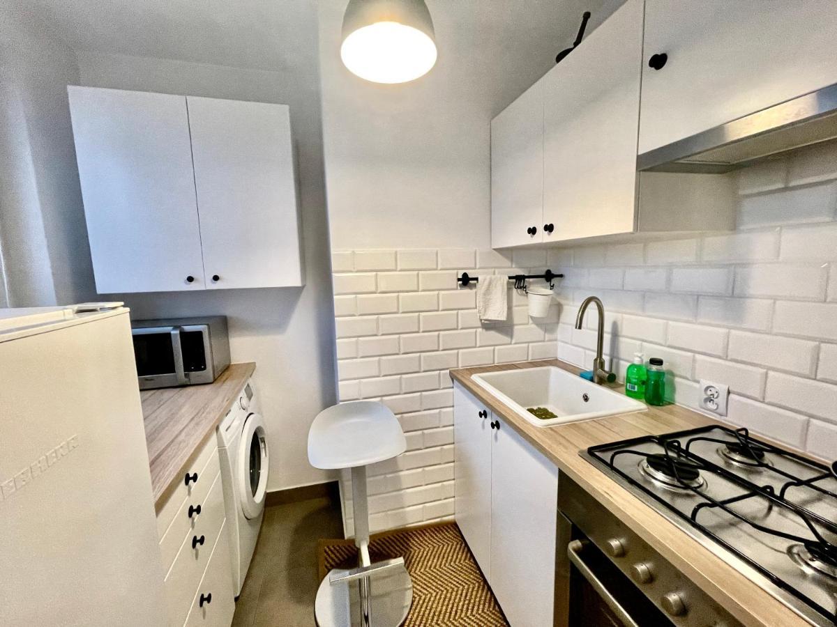Apartamento Metro Fast Wifi Tv'70 Netflix Hbo Appletv Varsóvia