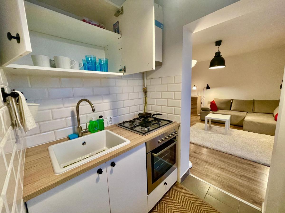Apartamento Metro Fast Wifi Tv'70 Netflix Hbo Appletv Varsóvia