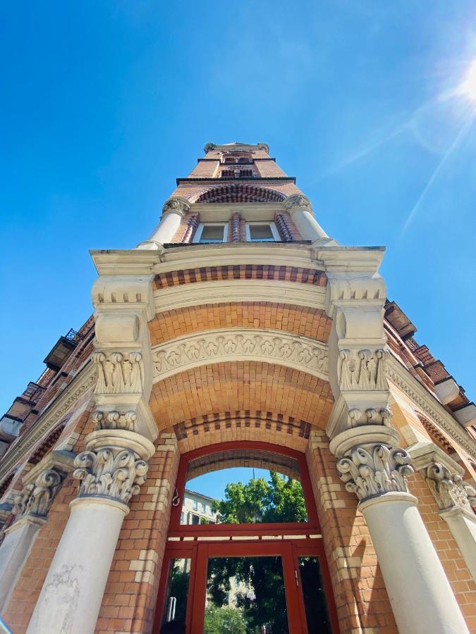 1898 Aparthotel 4*