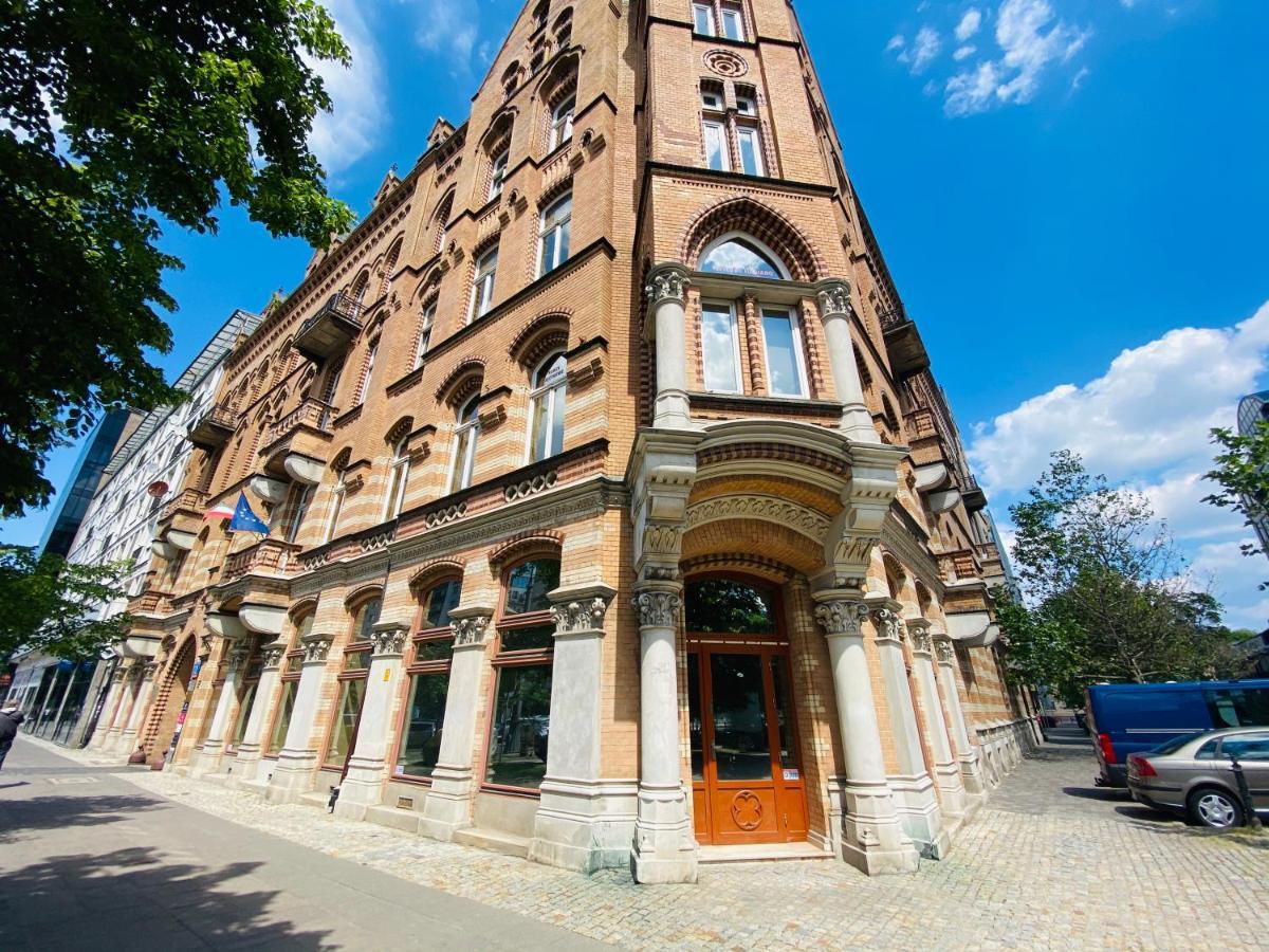 1898 4* Warsaw