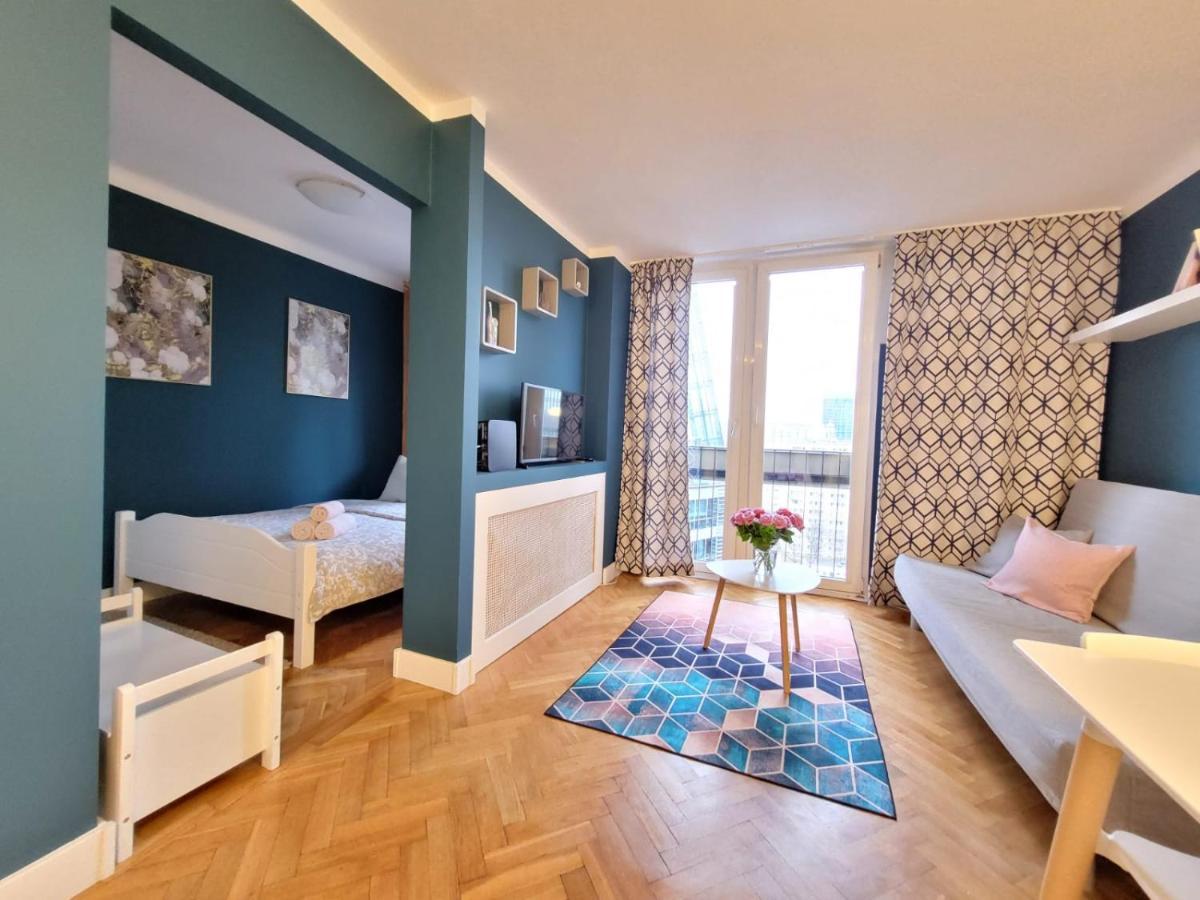 Apartment My Beloved Warsaw-metro Rondo Onz Warsaw