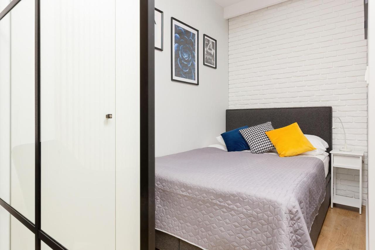 Moduo Gardens By Renters Prestige Apartment Warschau