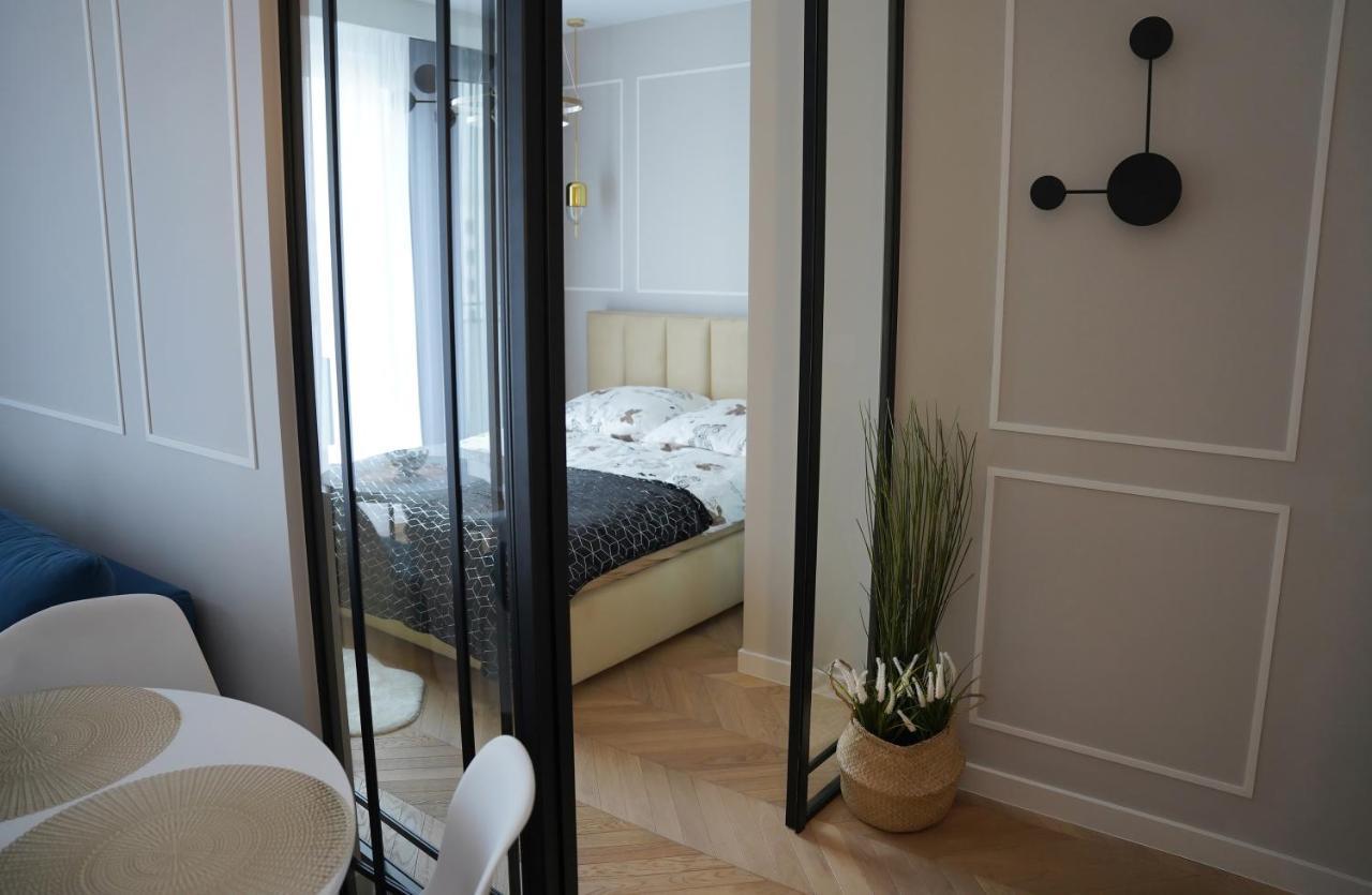 Metro Targowek 27 Apartament *