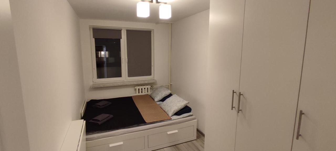 Centrum - Metro Rondo Onz Apartment *