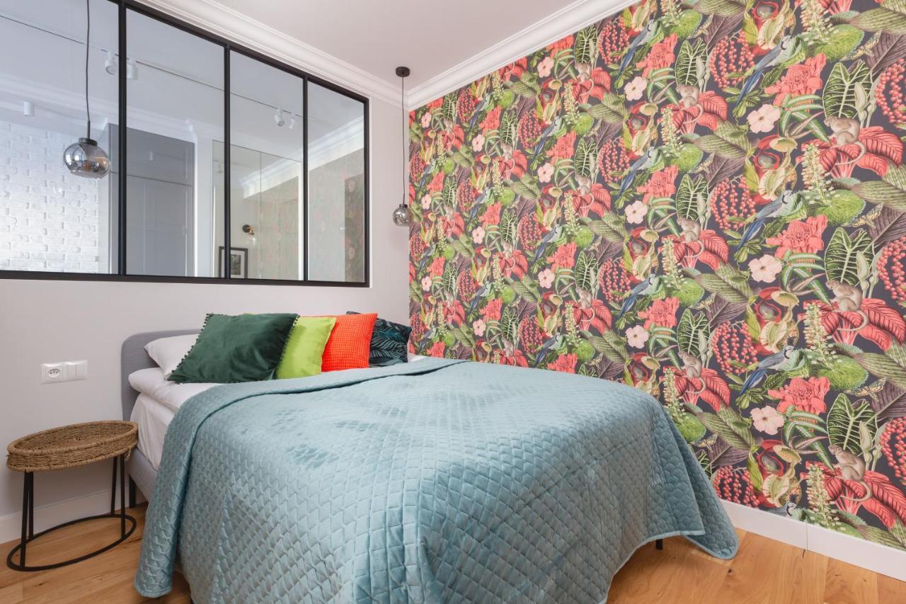 Białobrzeska Ochota By Renters Apartament *