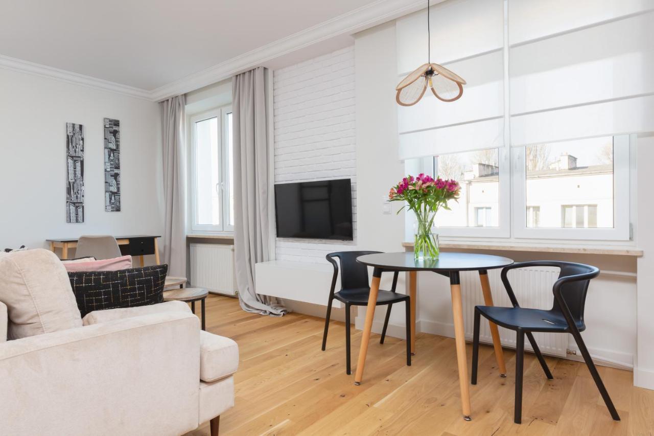 Białobrzeska Ochota By Renters Apartament