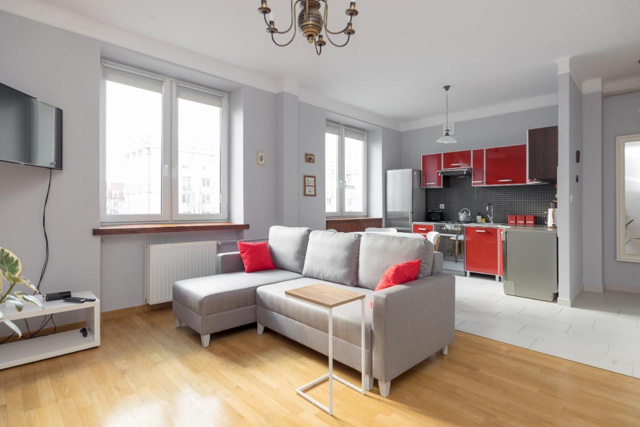Apartment Metro Raclawicka Red Warsaw