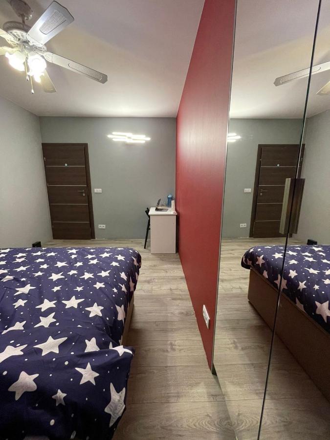 A Large Luxurious Private Room, In A Shared Apartment-close To The Centre Homestay Warsaw