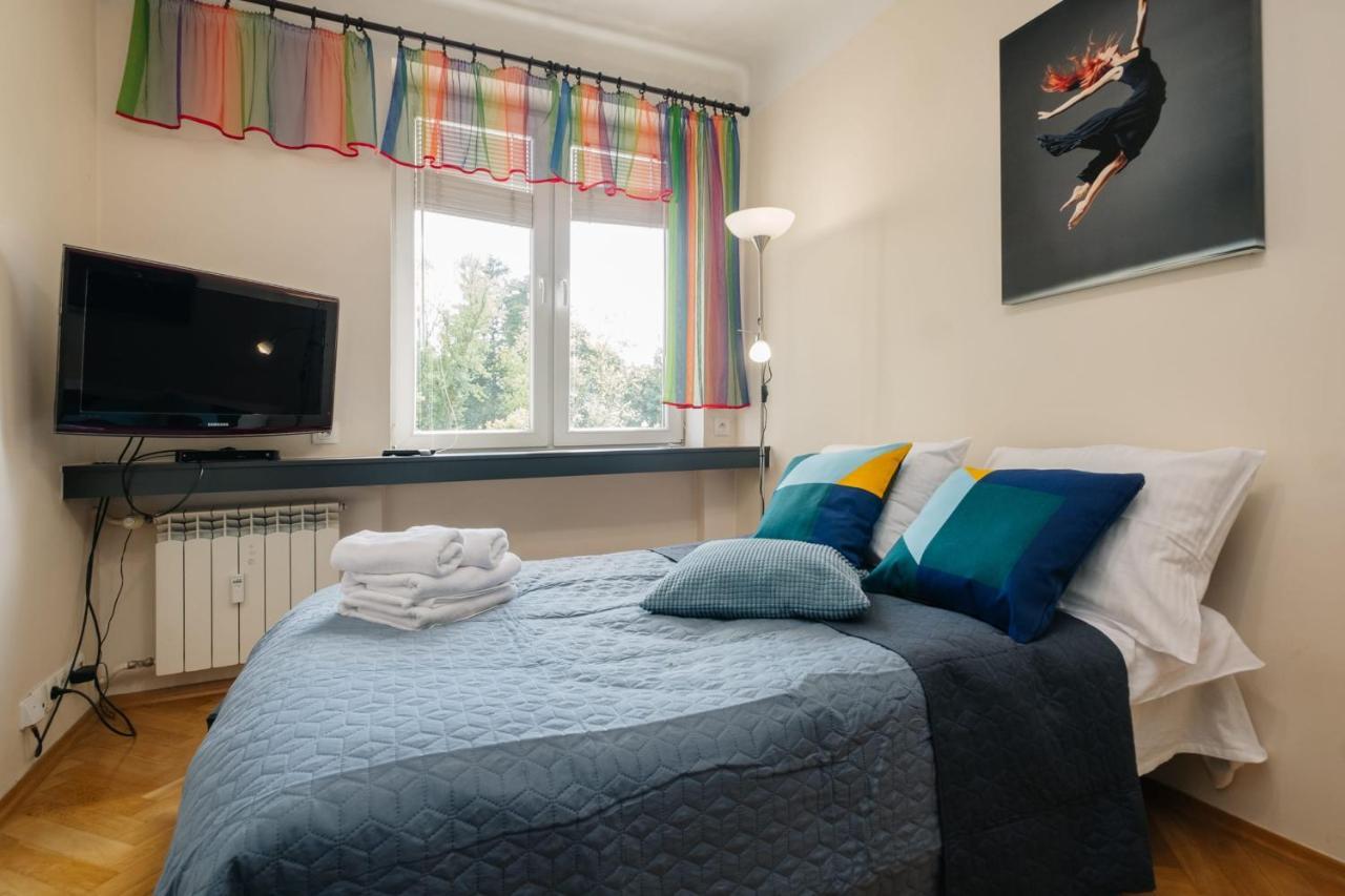 P&o Serviced Wilson Square Apartament *