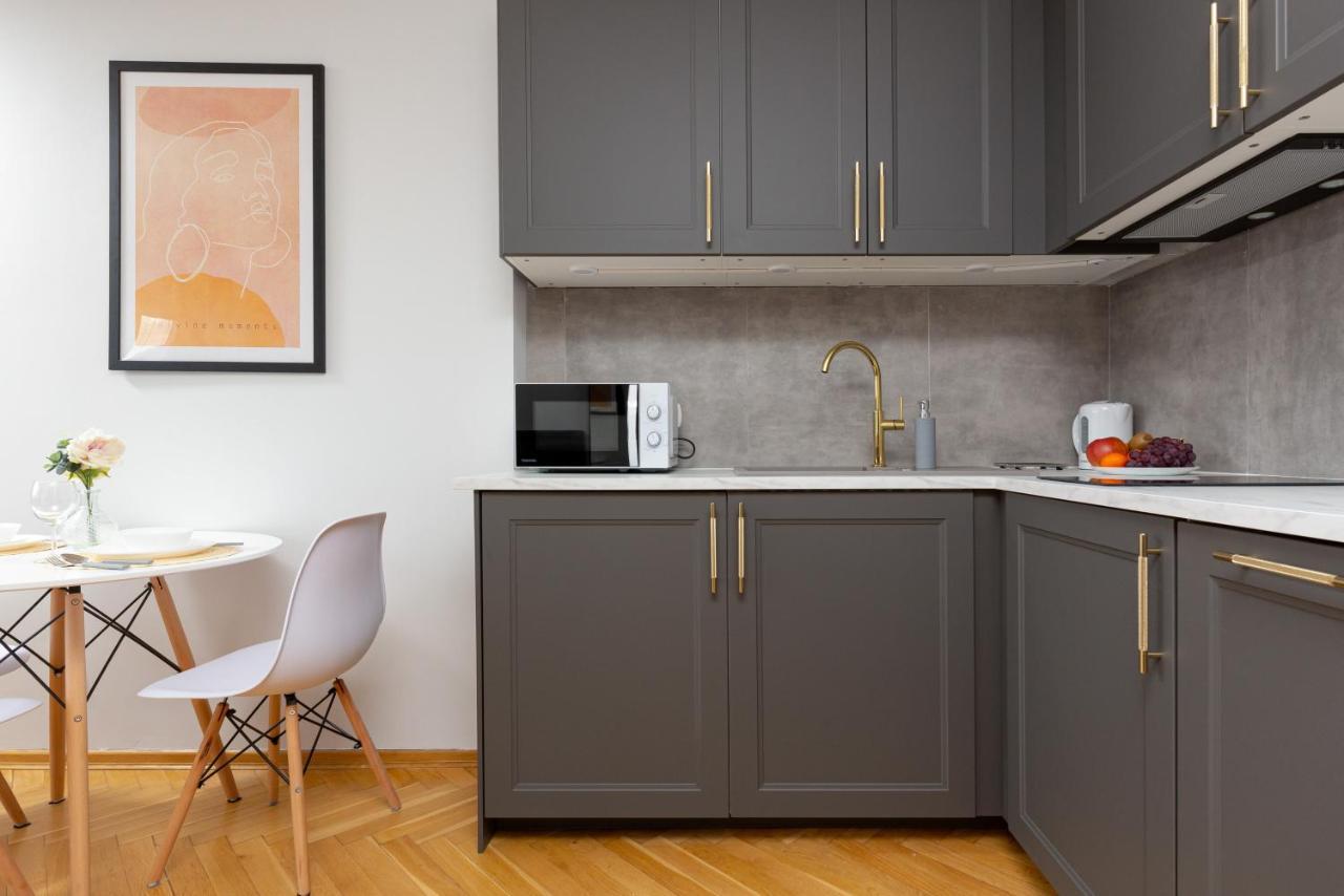 Old Town By Renters *