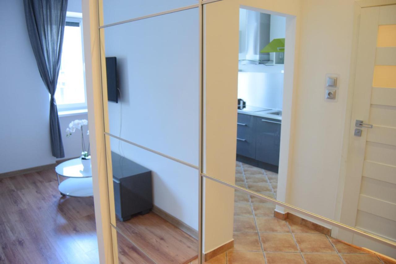 Apartment Be My Guest - Krucza Elegant - Rondo De Gaulle'a Center Of Metro Wi-fi Breakfast