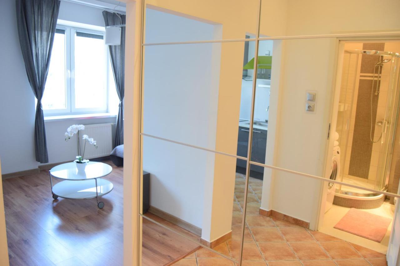Apartment Be My Guest - Krucza Elegant - Rondo De Gaulle'a Center Of Metro Wi-fi Breakfast Warschau