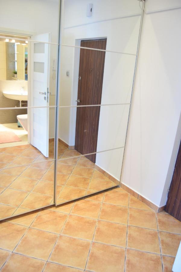 Apartment Be My Guest - Krucza Elegant - Rondo De Gaulle'a Center Of Metro Wi-fi Breakfast *