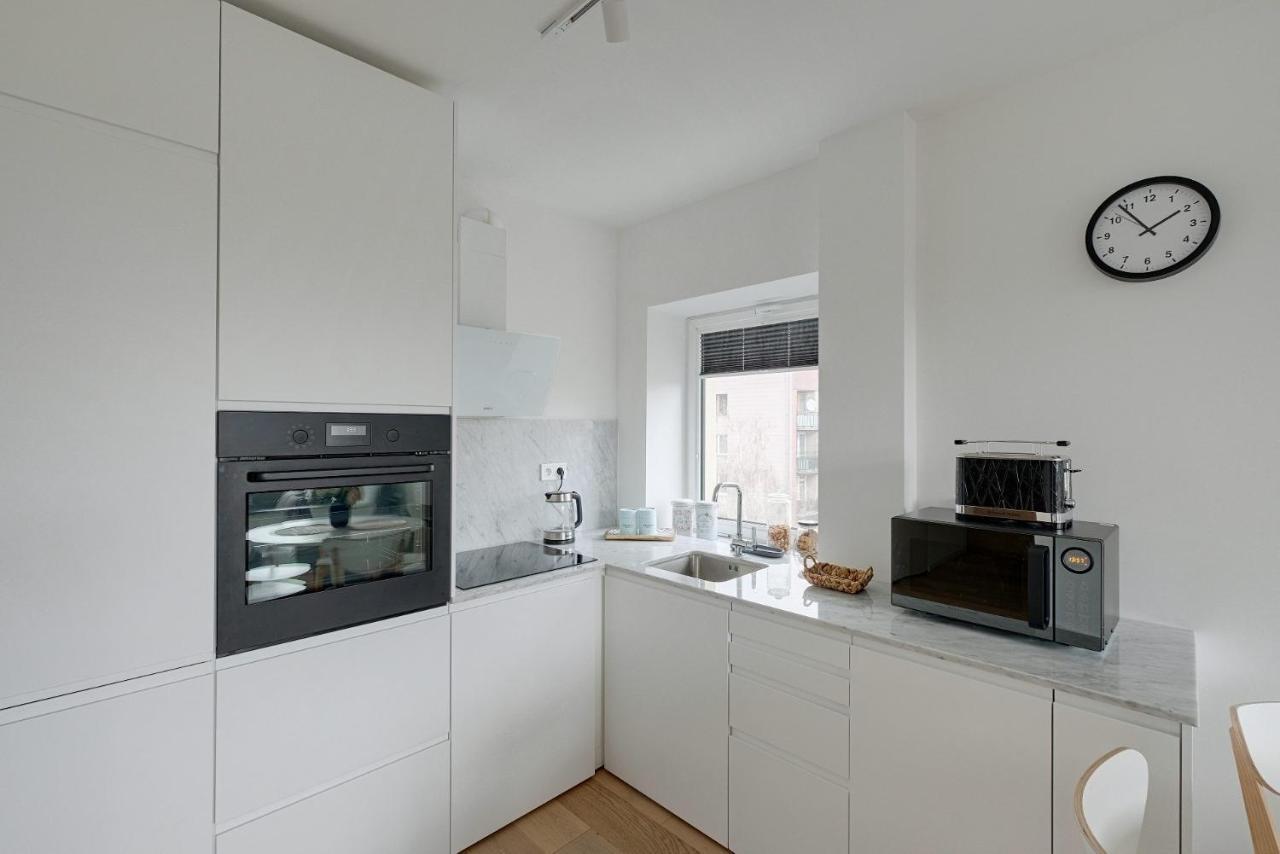Luxurious 3br Center Apartment