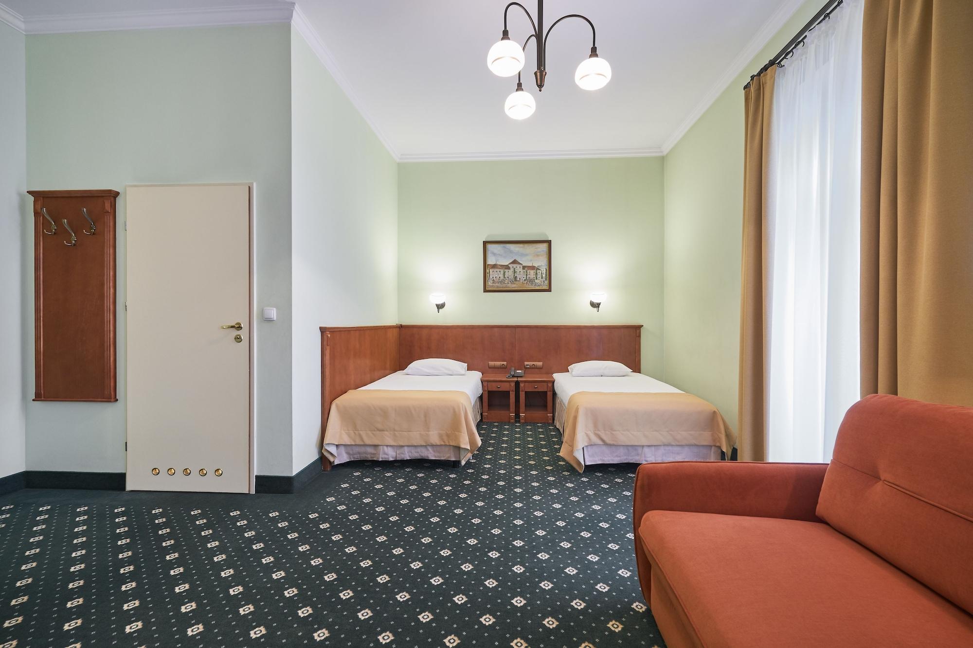 Hetman Warsaw