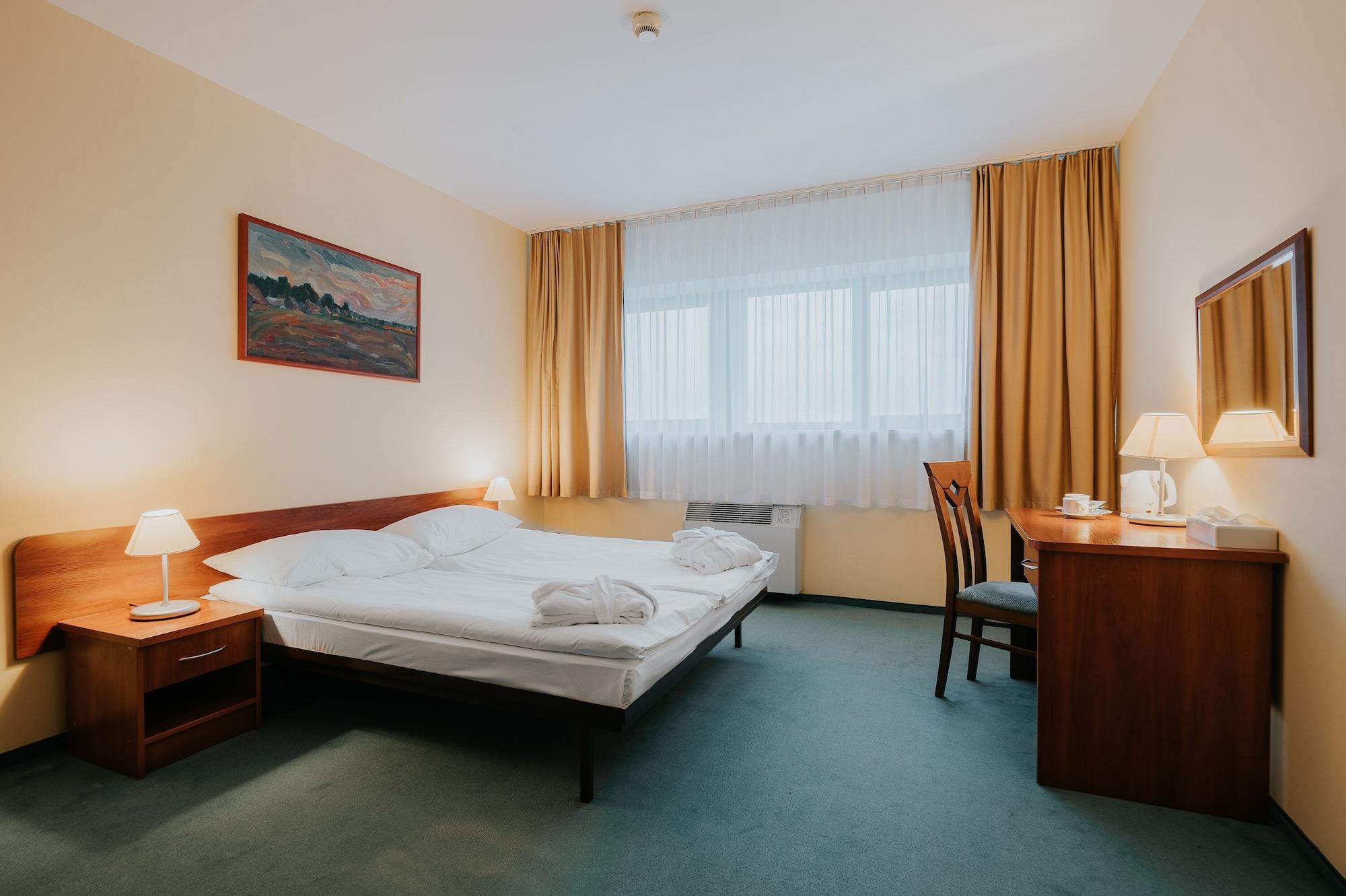 Sangate Airport Hotel Warsaw