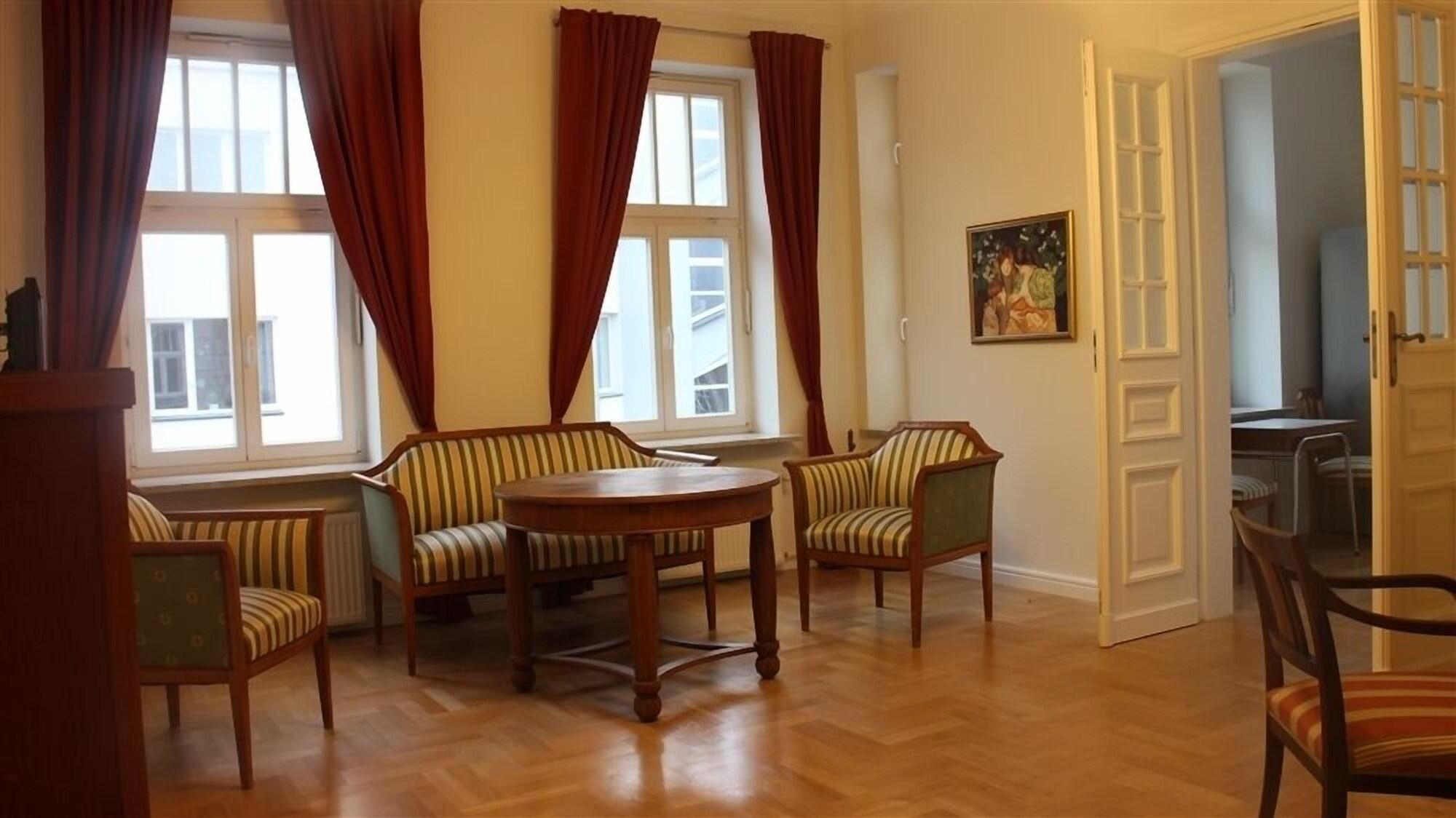 Aparthotel Chopin Boutique 4*