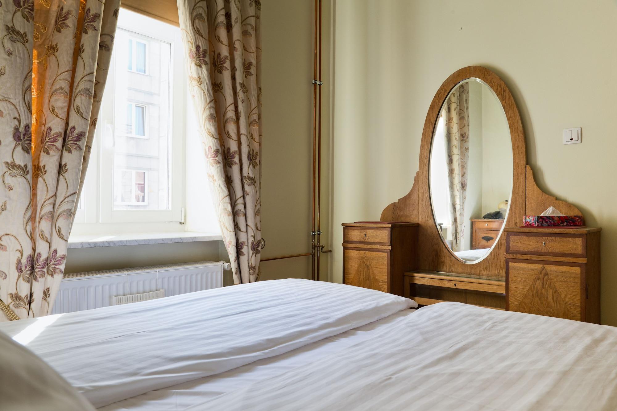 Chopin Boutique Aparthotel 4*