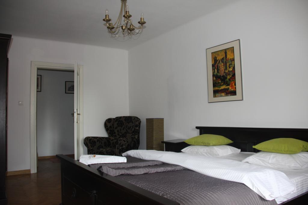 Apartment Miodowa Old Town *