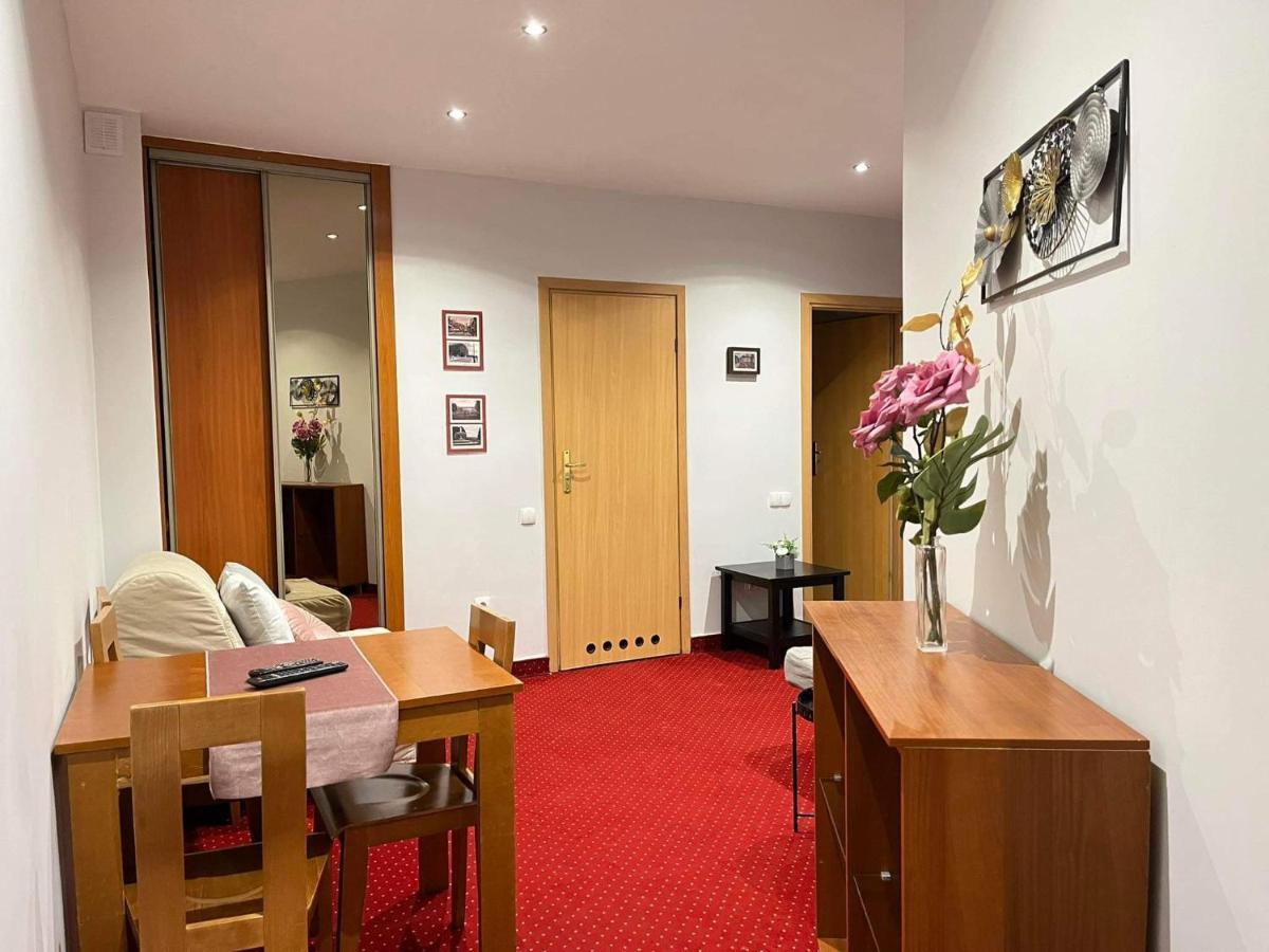 Centrum Helvetia Apartment *