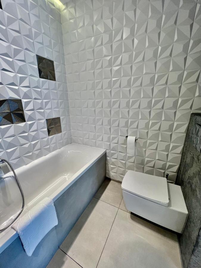 Platinum Towers Central Aparthotel 3*