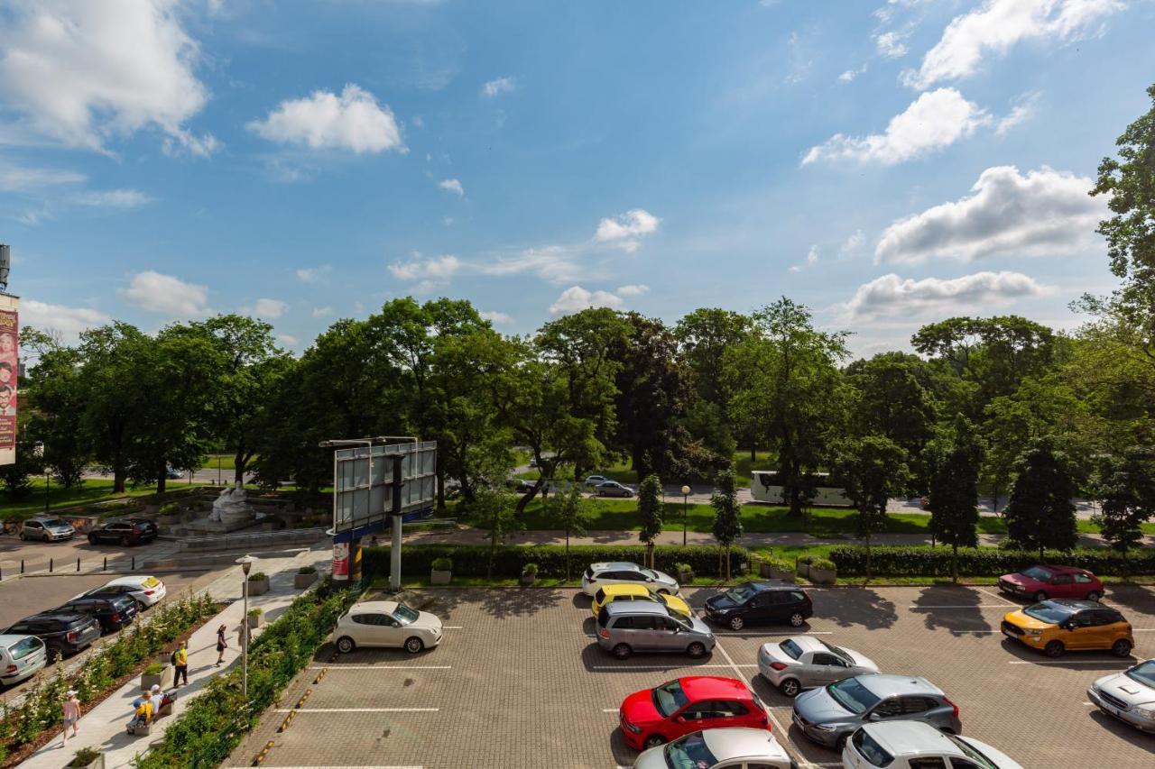 Center Capitol By Renters Apartment Warschau