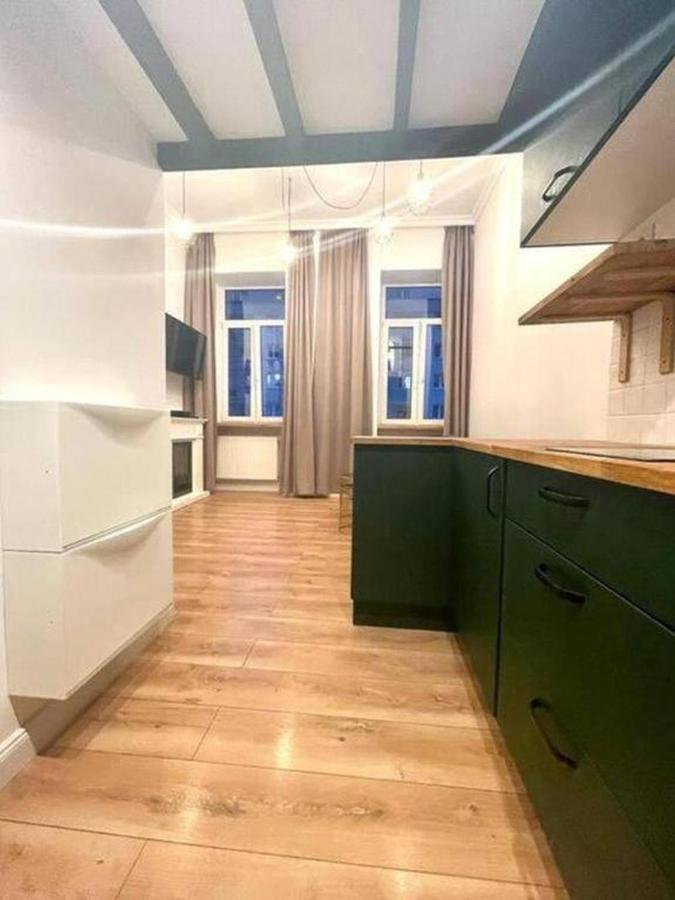 Golden Apartments- Center - Zl65 Apartment