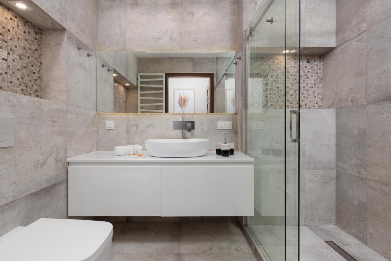 Apartment Airport Klobucka By Renters Warsaw