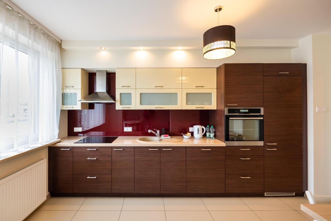 Apartment Metro Kondratowicza Spacious