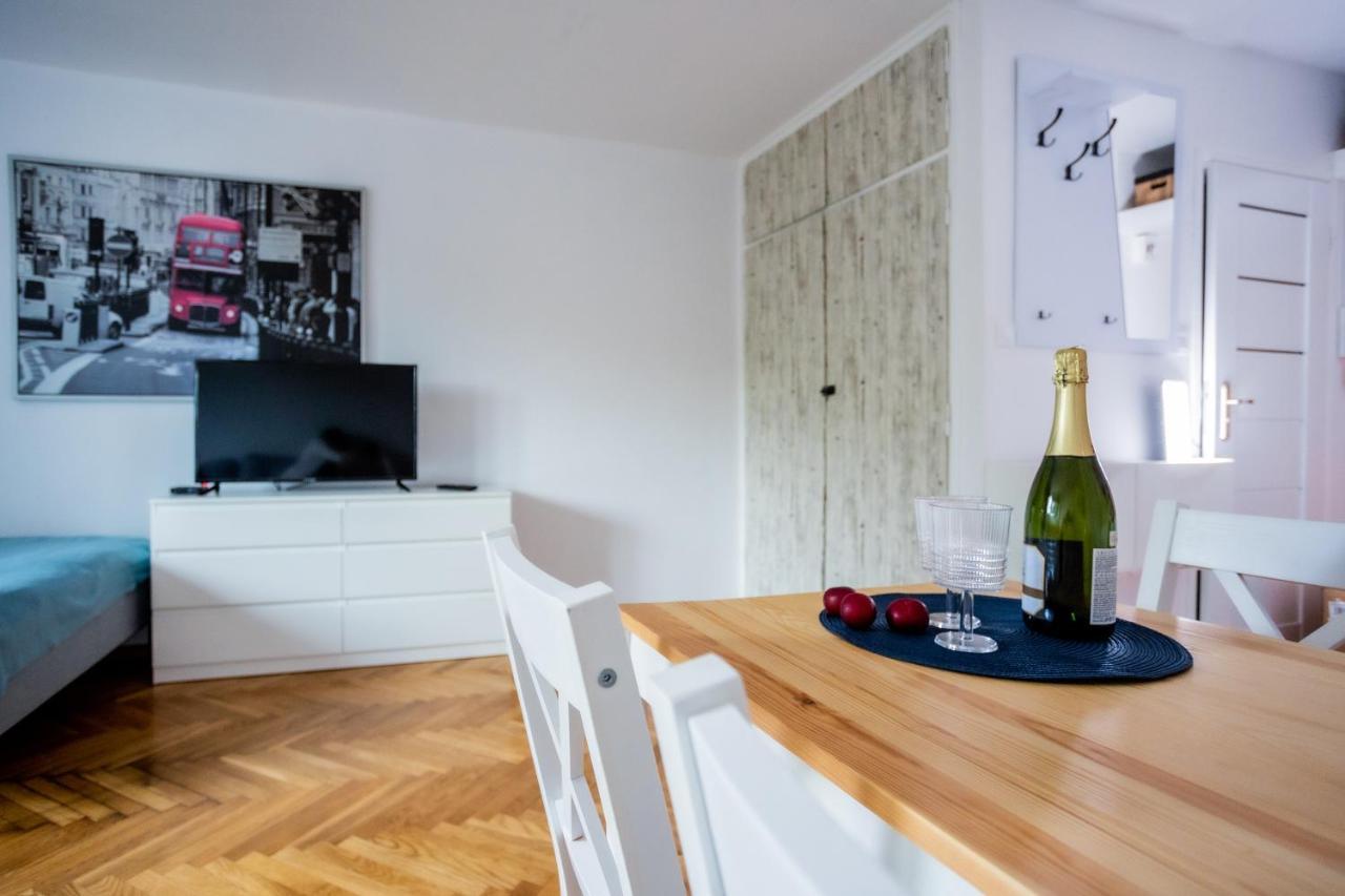 Superapart Plac Dabrowskiego 12 Warschau