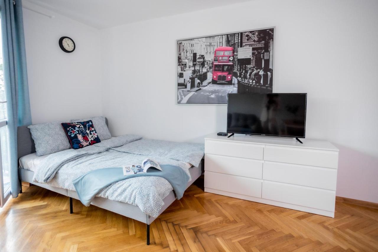 Superapart Plac Dabrowskiego 12 * Warschau