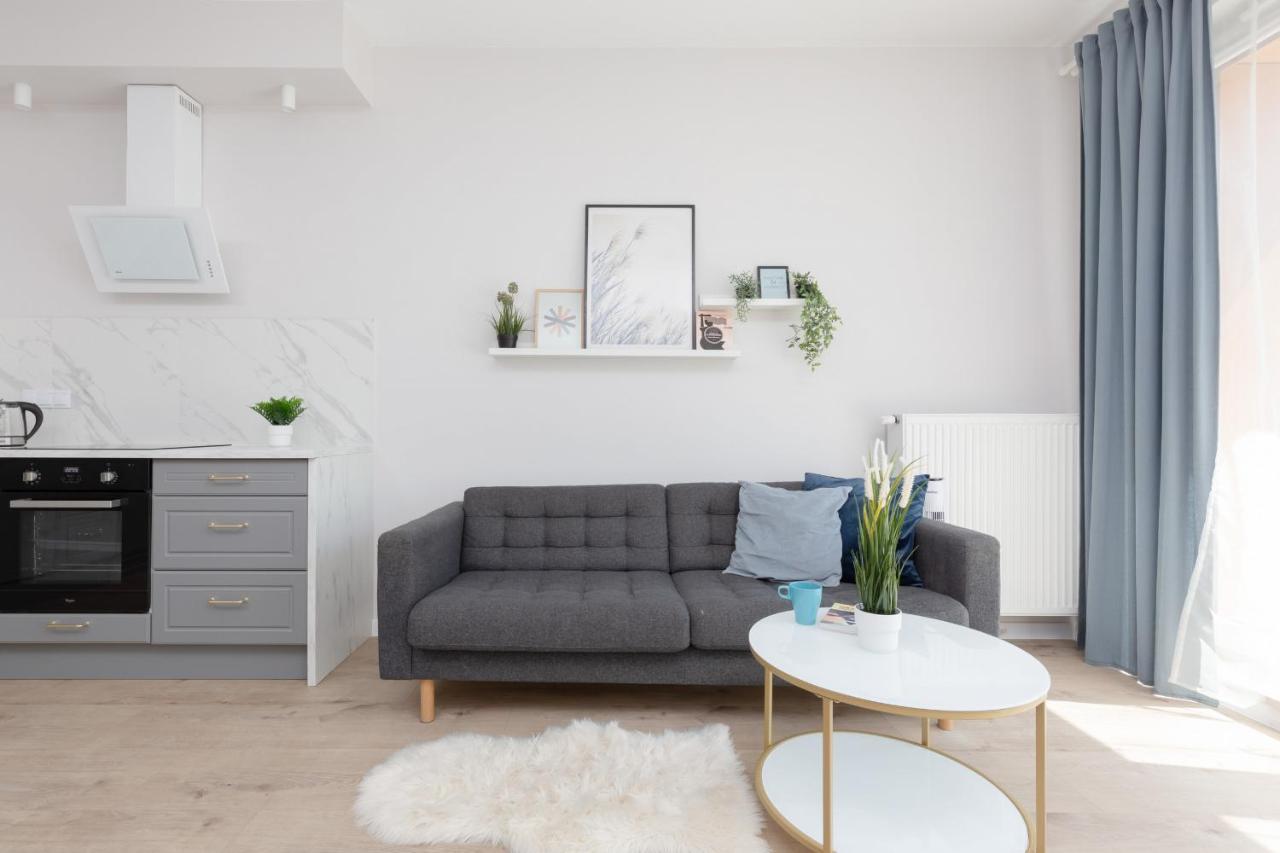 Modern With Balcony Mokotow Aignera By Renters Căn hộ