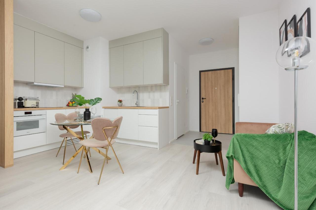 Apartment Cozy Zupnicza Soho Factory By Renters *