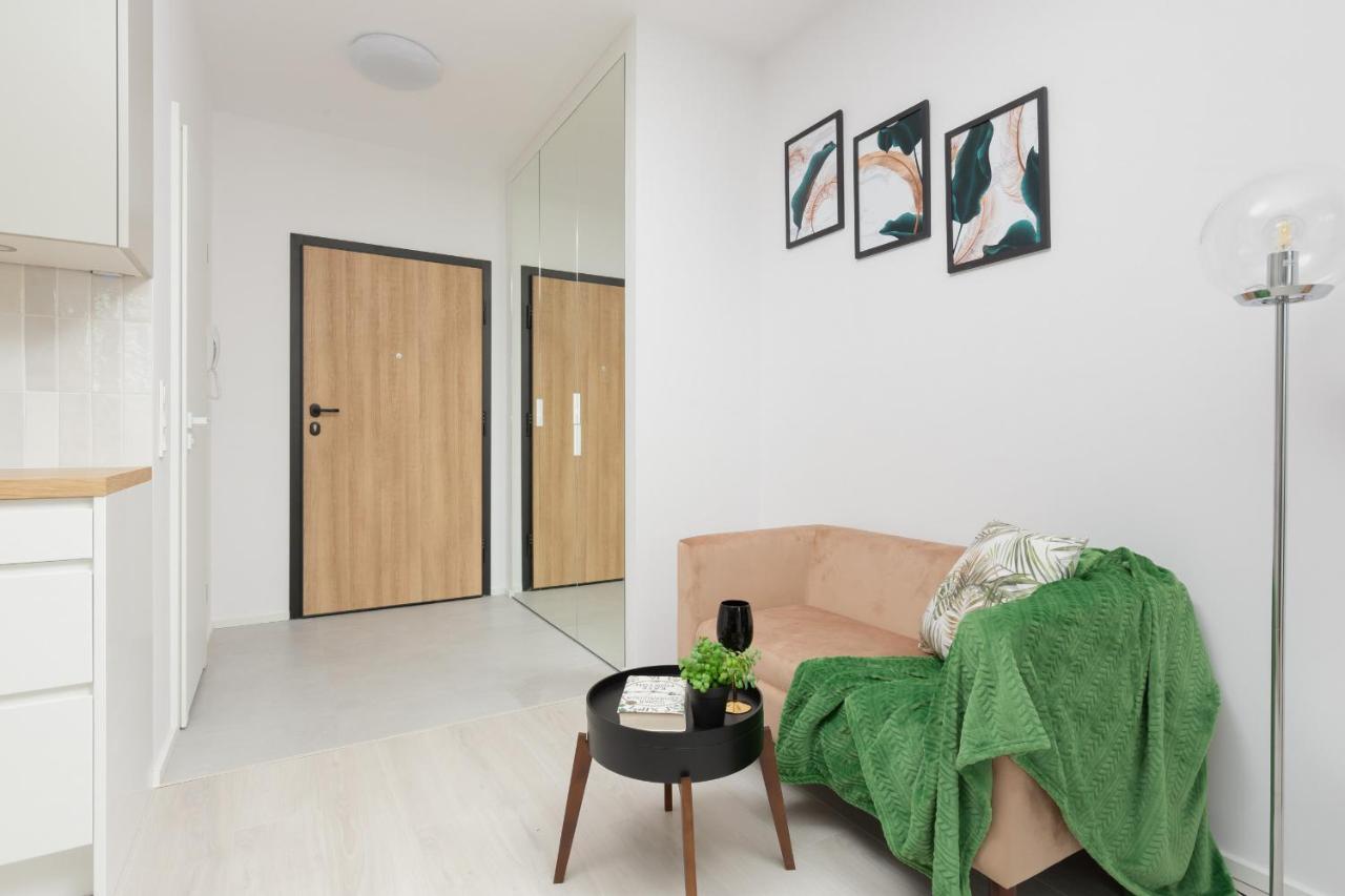 Cozy Zupnicza Soho Factory By Renters * Warschau