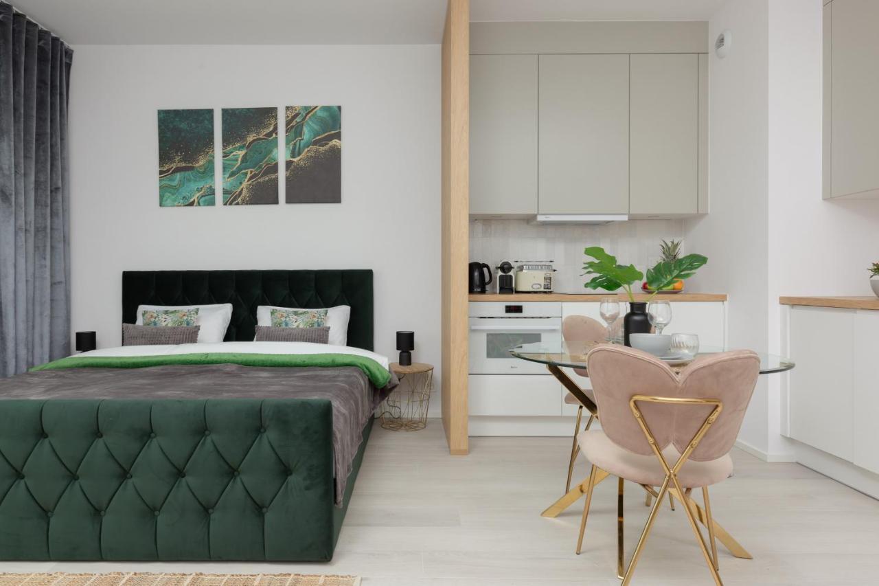 Apartment Cozy Zupnicza Soho Factory By Renters