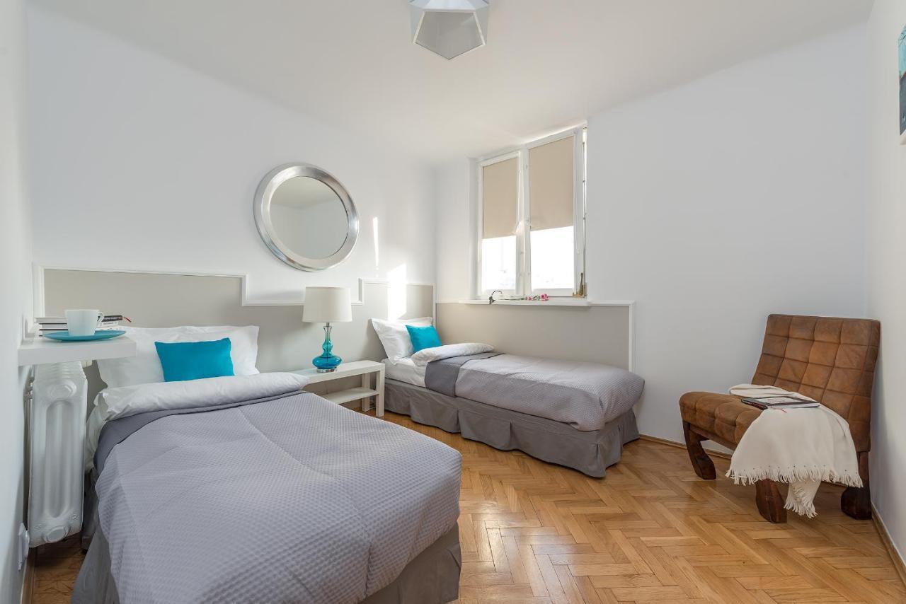Apartment V Ajax Rondo Onz Warsaw