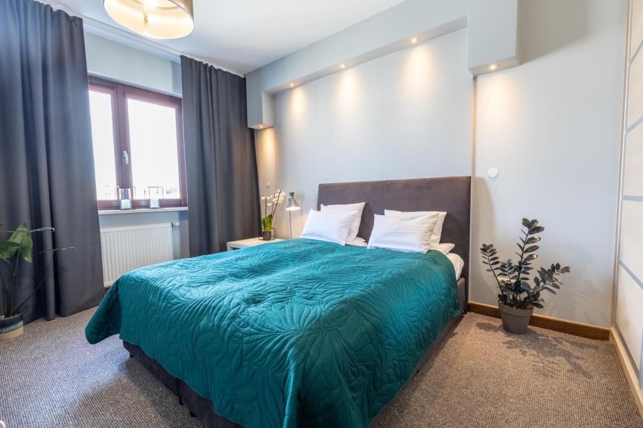 Apart Metro-galeria Mlociny Apartment *