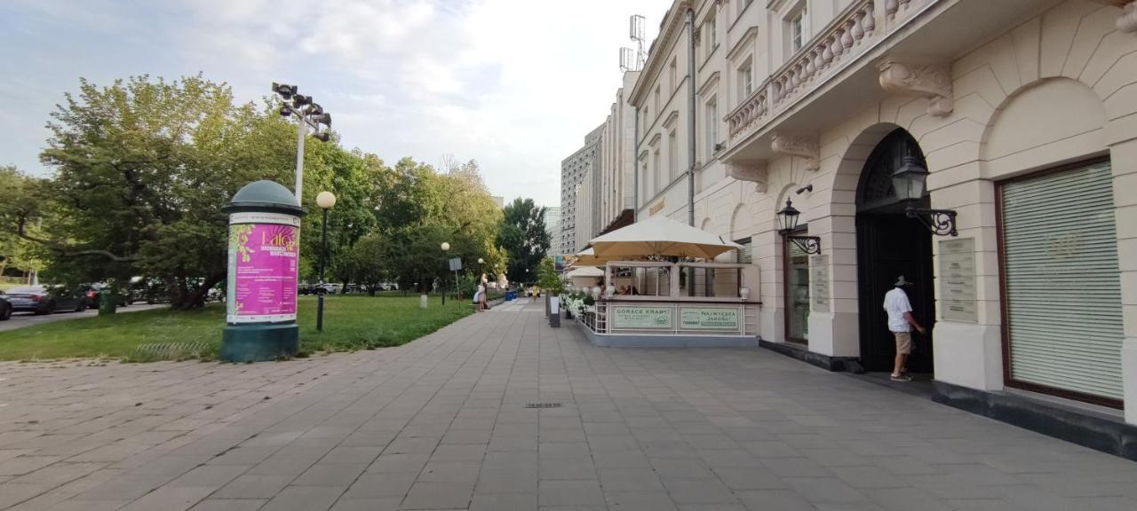Labo Ogrod Saski * Warsaw