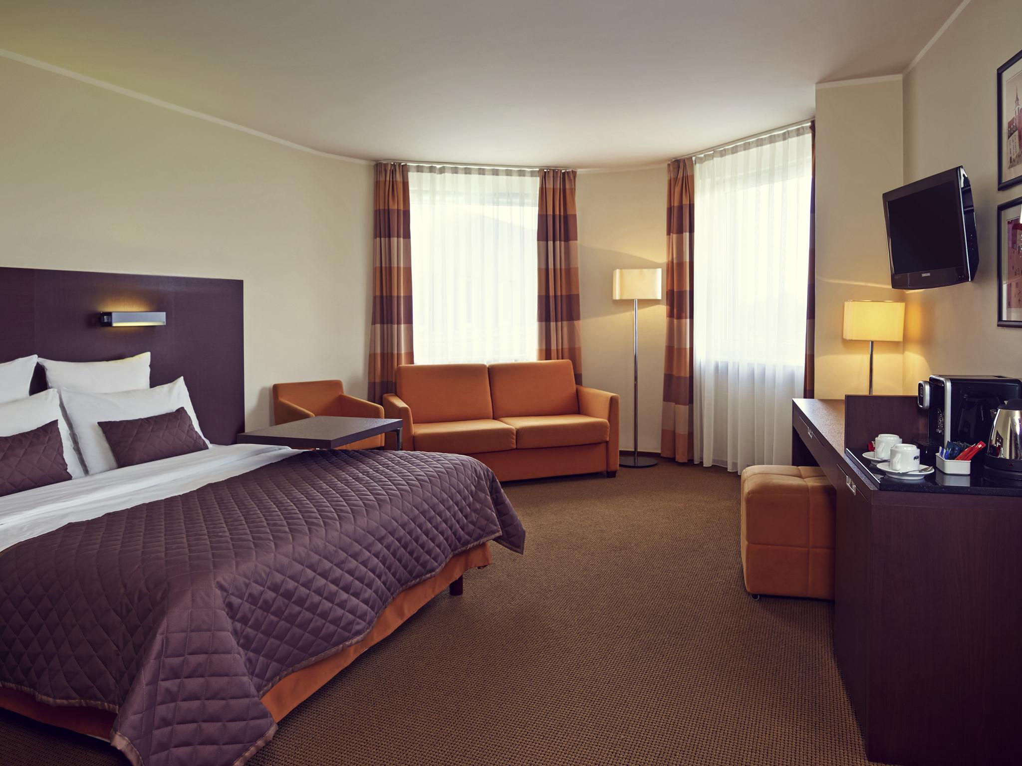 Mercure Airport