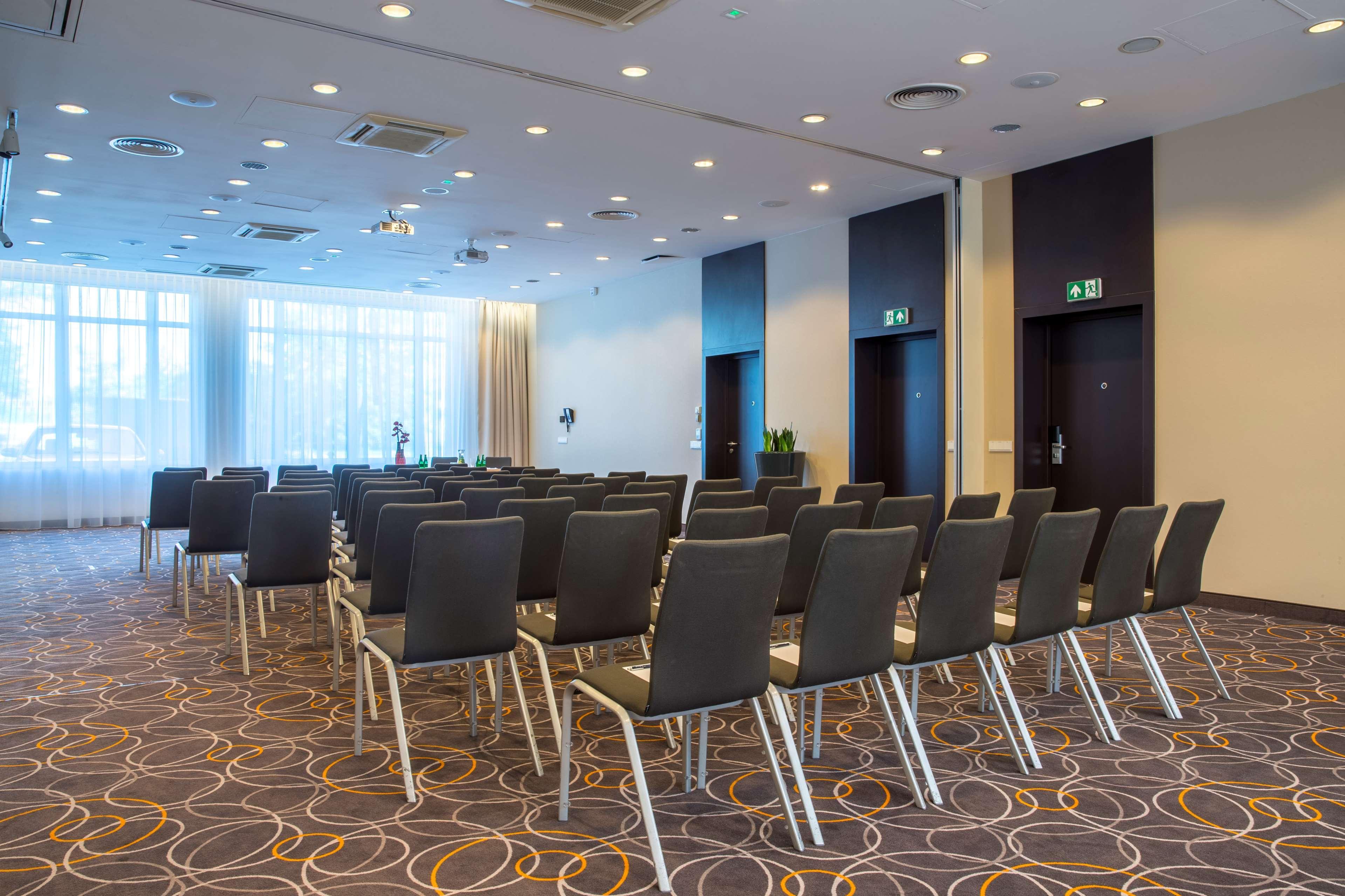 Khách sạn Radisson Blu Sobieski 4*